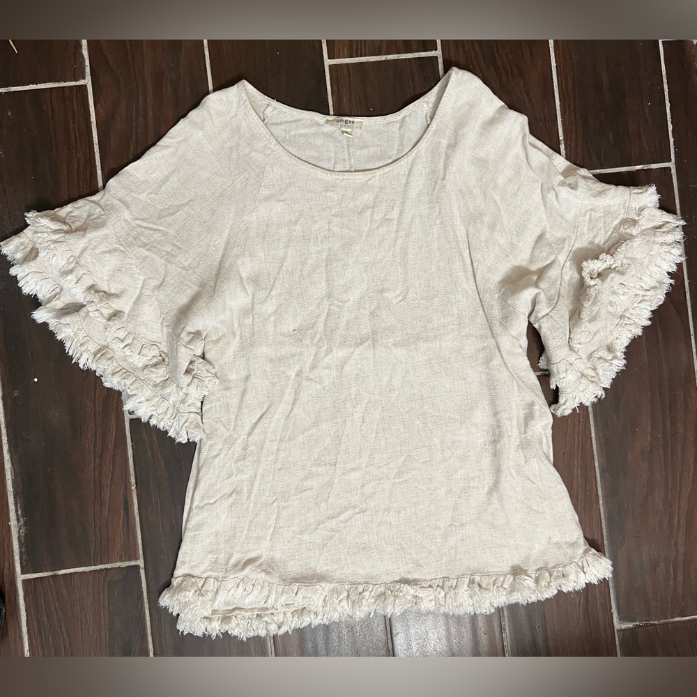 Umgee linen blend Beachy Boho Neutral Oversized Fringe Bell Sleeved Top size M